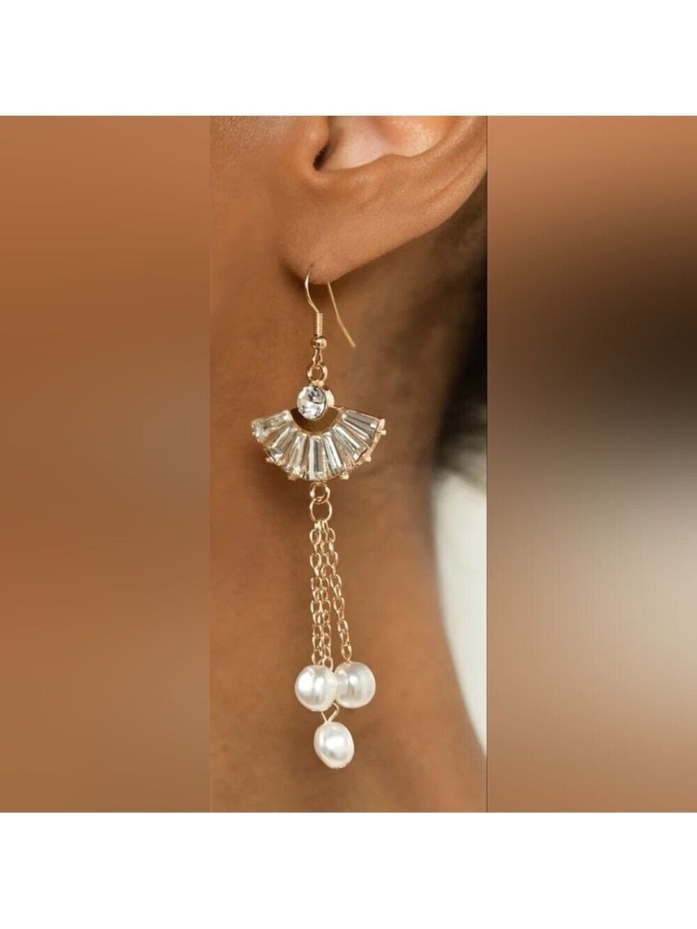 5pc Gold Rhinestone & Baroque Pearl Jewelry Set | Layered Necklace Set - Picture 4 of 10